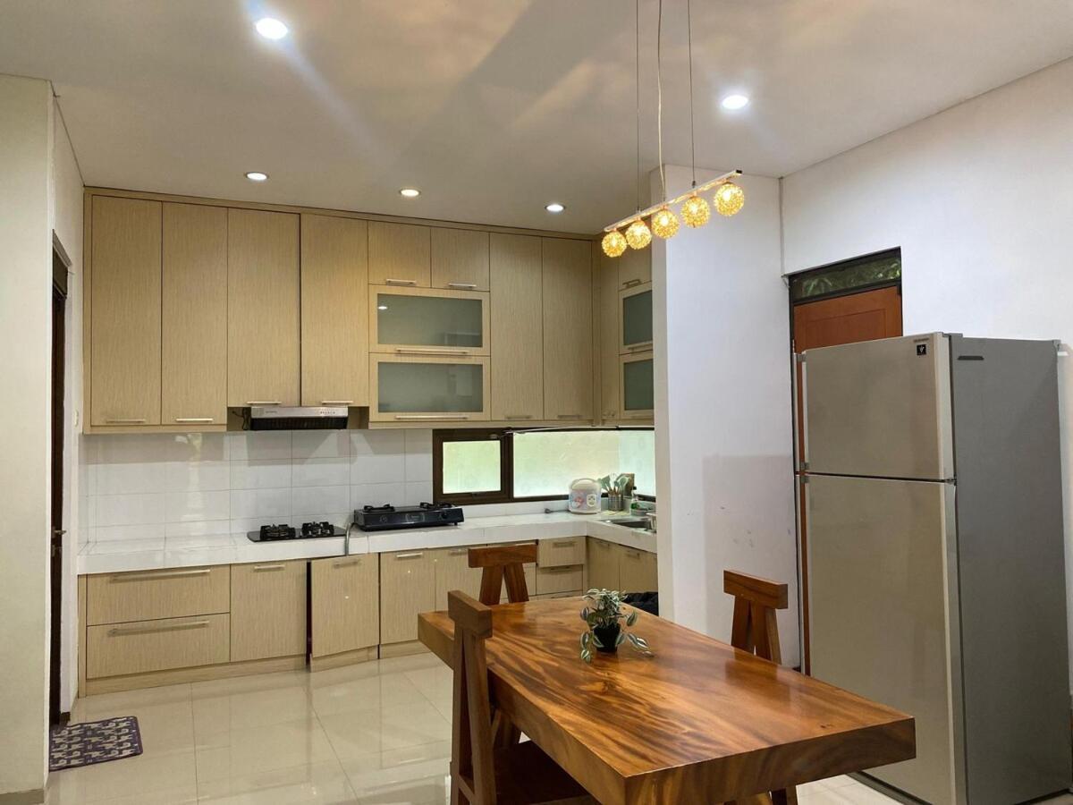 Family Only Cozy On Of - De Reiz Iris Syariah 4br